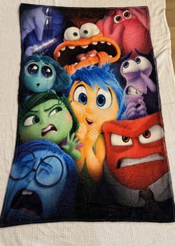 Disney Pixar Inside Out kids fleece blanket 40” x 60”