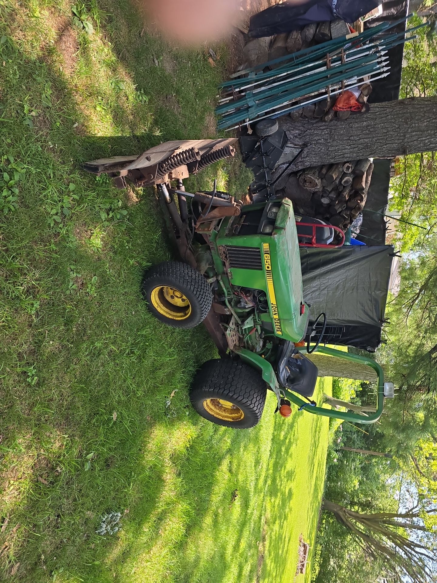 John Deere 650