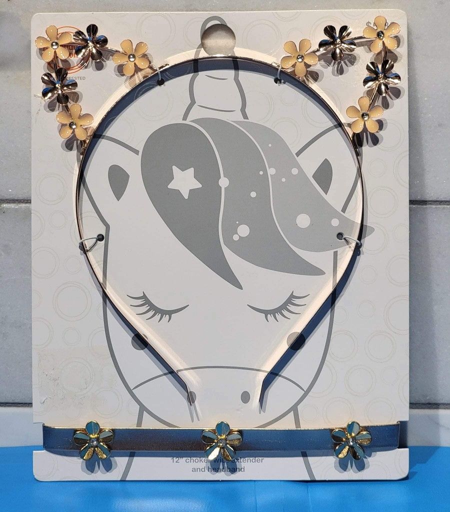 Flower Choker & Headband Sets $2 each (Four Available)
Great Little Stocking Stuffers 🎁 🎄