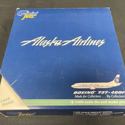 Alaska Airlines Boeing 737-400F Model Aircraft 