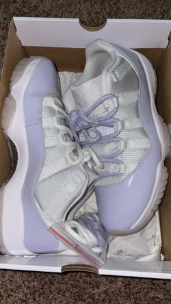Retro 11s low pure violet