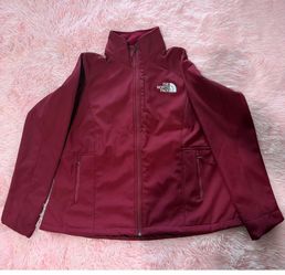 The North Face Women's Red Softshell The North Face Women's Red Softshell Jacket