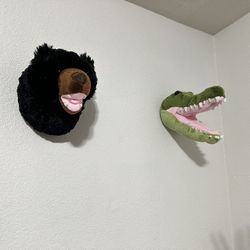 Stuffed Animal Wall Mount