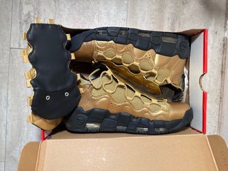 2018 > Nike Air More Money ‘Metallic Gold’