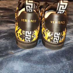 Versace Black And Gold Sneaker Size 11