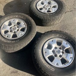 Rines Y Llantas 6 Birlos 16”