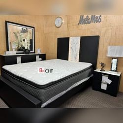 4 Pc Queen or King bedroom set