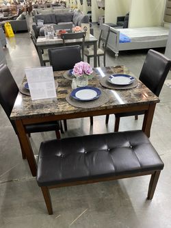 Dinning set table