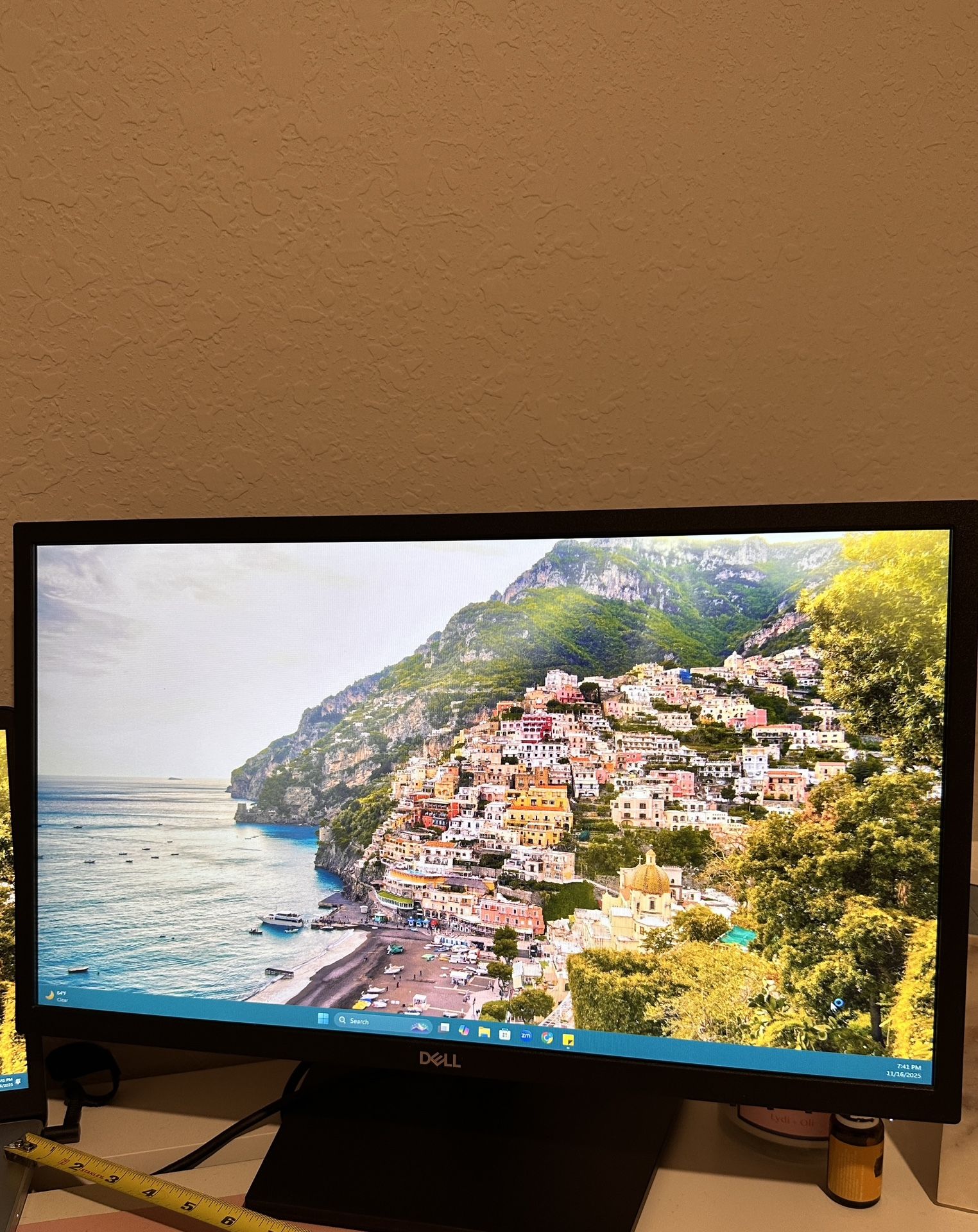 Dell 22” Computer Monitor 