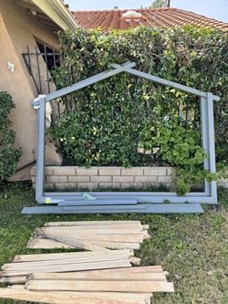 Kids Twin Size/double Mattress Bed Frame. 
