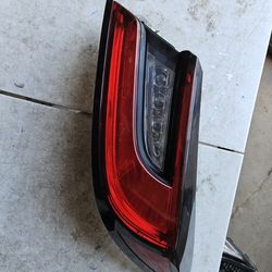 Subaru BRZ Toyota gr86 right tail light oem