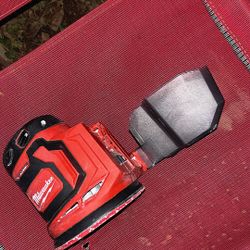 Milwaukee Sander 
