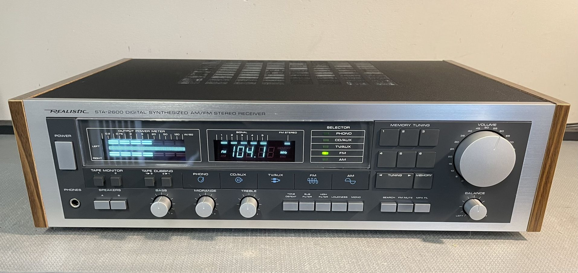 Realistic STA-2600 Receiver