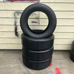 Dynapro AT2 Hankoook Set Of 4 Tires 