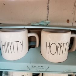 Rae Dunn HIPPITY HOPPITY Coffee Mug Set