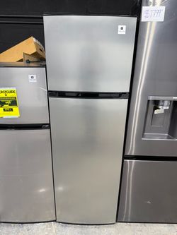 Brand new magic chef 10 cubic refrigerator