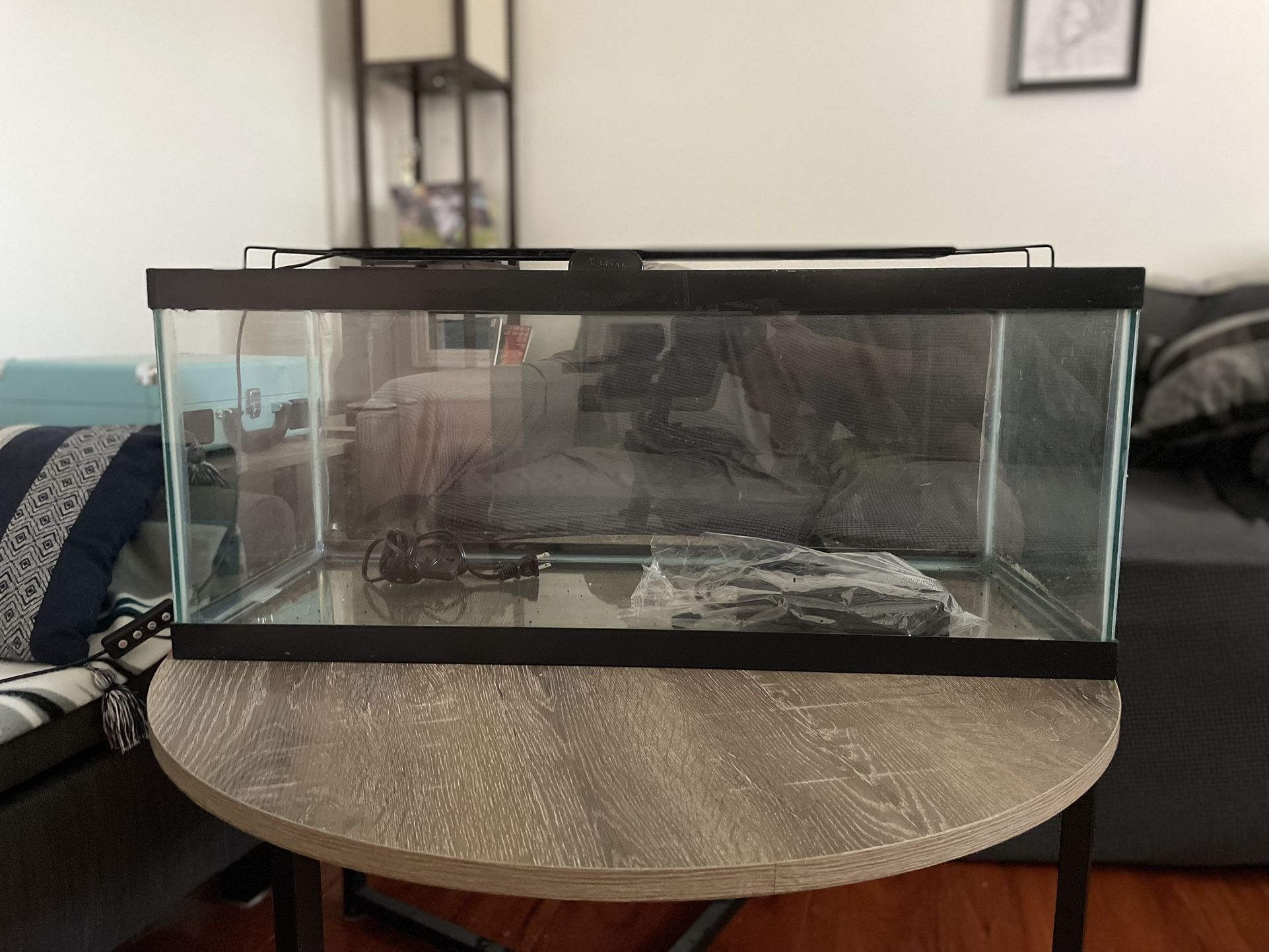 20 Gallon Aquarium
