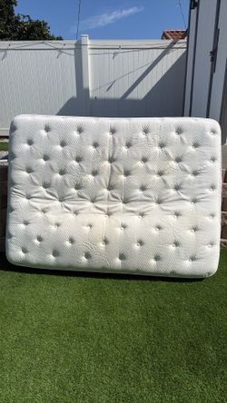 Jerome’s Queen Mattress
