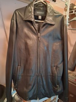Vintage Banana republic men's leather jacket
