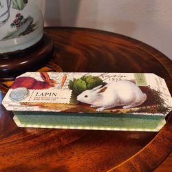 le Lapin Petite Boite - Rabbit Box