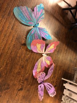 Butterflies to decorate a little girls room we use to put these on the ceiling of my daughters bedroom