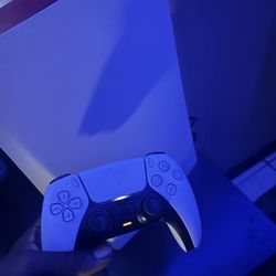 PlayStation 5 (Forbidden Horizon West) Version That Comes With An Controller