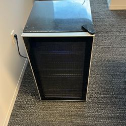 Mini Fridge 