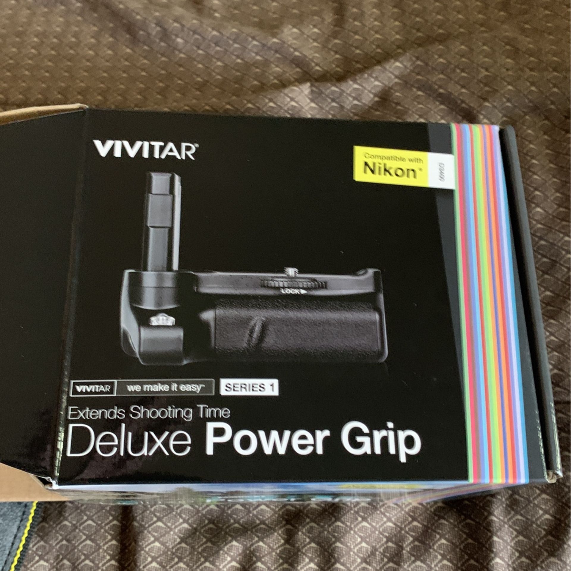 Batterie Grip For Nikon D3400 VIVTAR