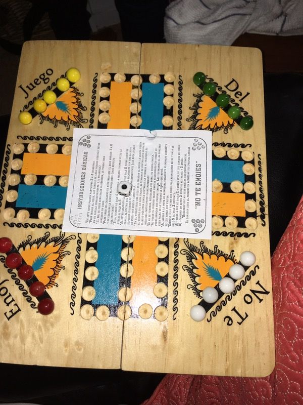 Rare Mexican board game (no te enojes)