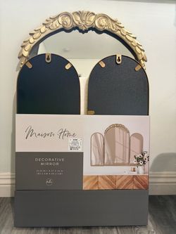 Viral Ross Trifold Mirror