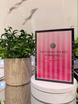 Carolina Herrera La Bomba Eau De Parfum 80ml