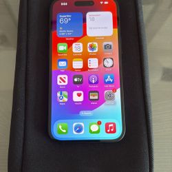 Factory Unlocked Iphone15,128gb,100% Battery New Condition