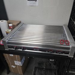 Nice, big hot duck machine for all your needs. Perfect works great.