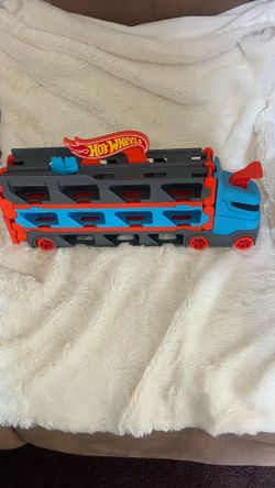 Hot Wheels speedway Hauler storage carrier