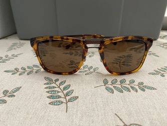Tumi Bolte Tortoise Shell Frame Sunglasses With Zeiss Polarized Lenses