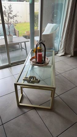 Ashly tables
