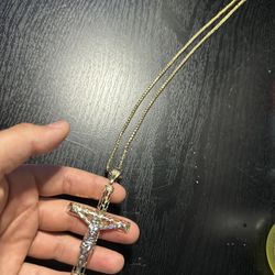 Gold Cross With Chain 