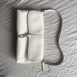 Authentic Coach Shoulder Bag In White