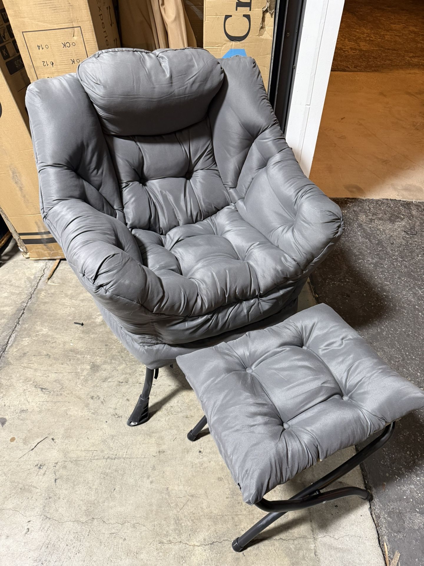 Gray Lazy Chair With Ottoman