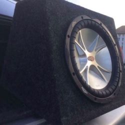 kicker competition VR 12 Subwoofer And Box 