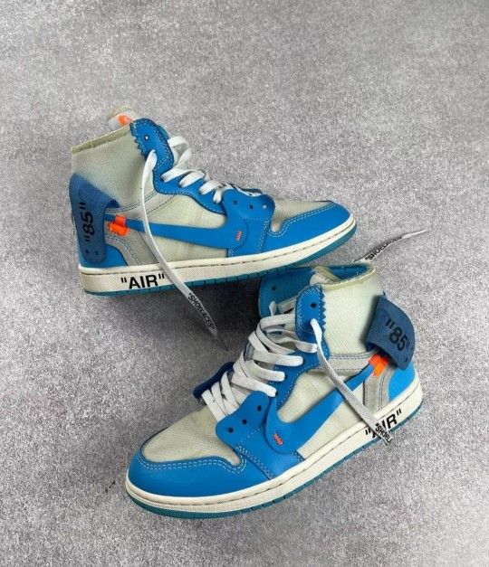 Jordan 1 Retro High Off-White University Blue Sneakers