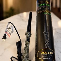 Fahrenheit Croc Skin Ceramic Curling Wand – Brand New