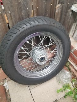 Harley Davidson Roadking tire