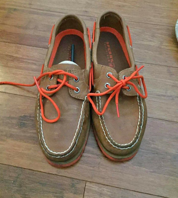 sperry top sider boat shoes 8M