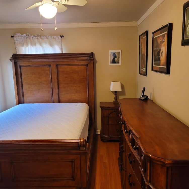 Real Wood Bedroom Set