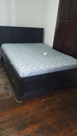 Queen Bed