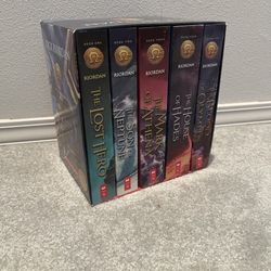 Heroes of Olympus Box Set by Rick Riordan