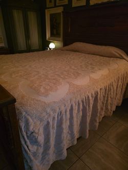 CA King Chenille Bedspread with Skirt