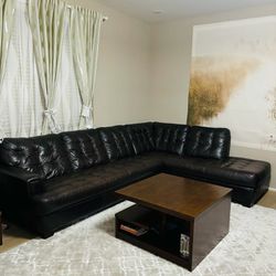 Leather Couch And Coffee Tables