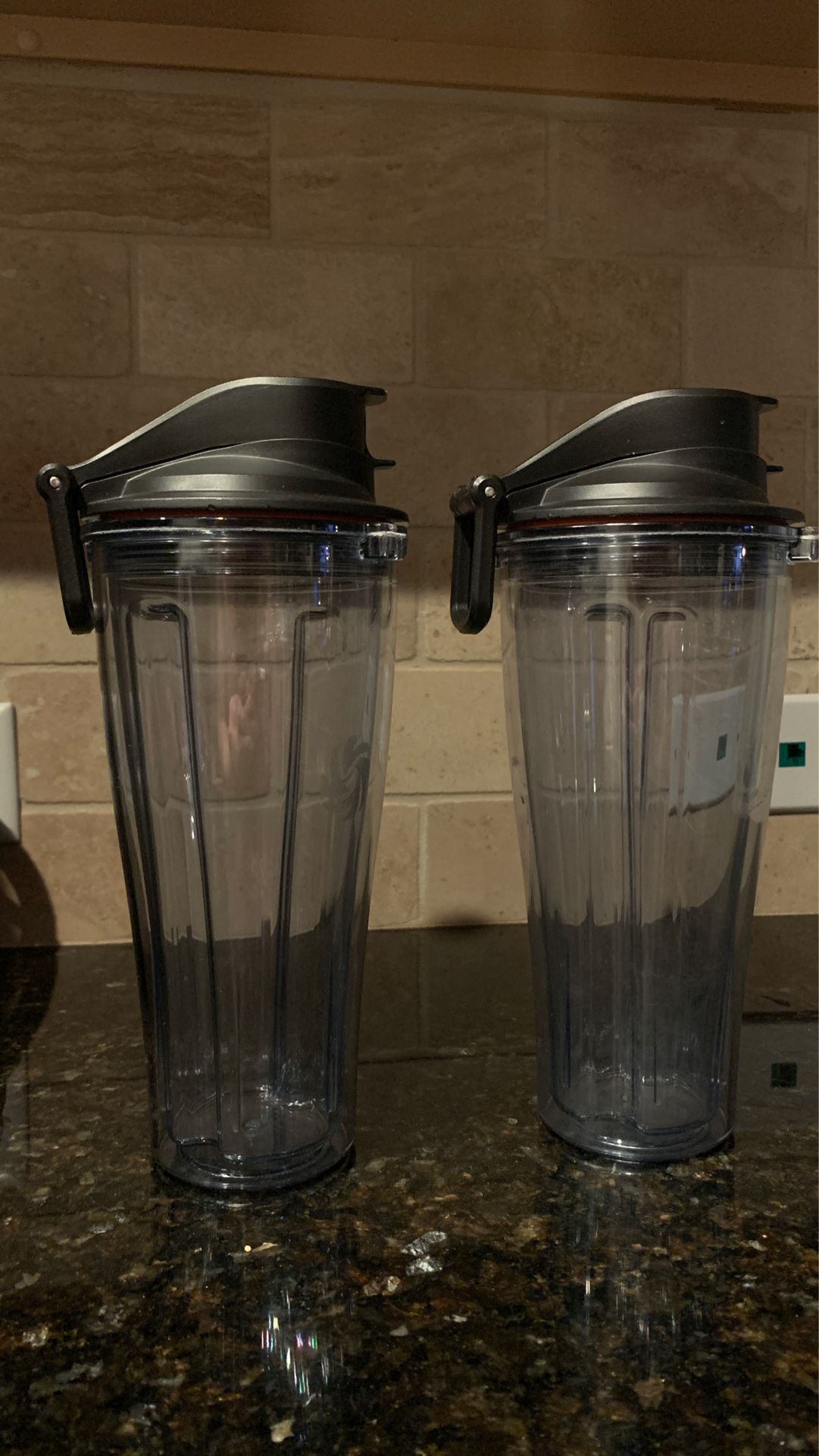(2) VitaMix 66193 Ascent Series Blending Cup 20 oz with Self Detect for